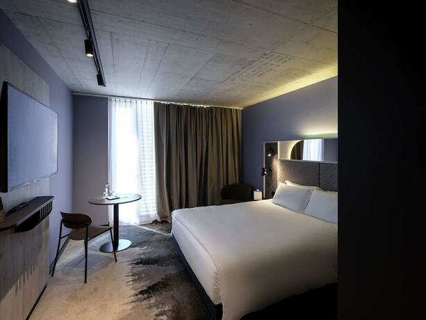Imagen de la habitación del Hotel Mercure Del&eacute;mont. Foto 7