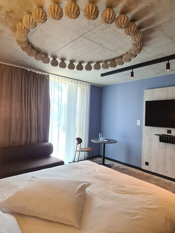 Imagen de la habitación del Hotel Mercure Del&eacute;mont. Foto 10