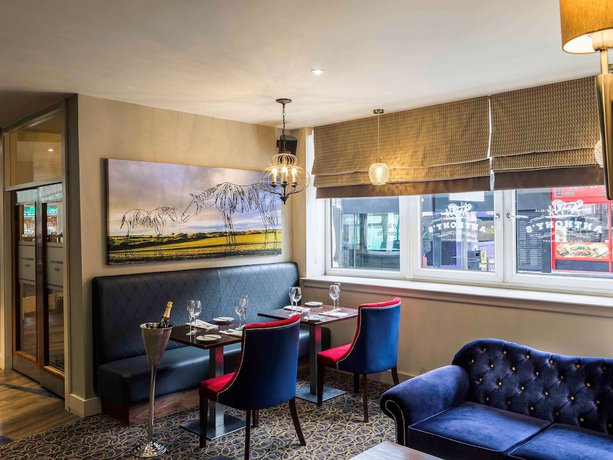 Imagen del bar/restaurante del Hotel Mercure Doncaster Centre Danum. Foto 4