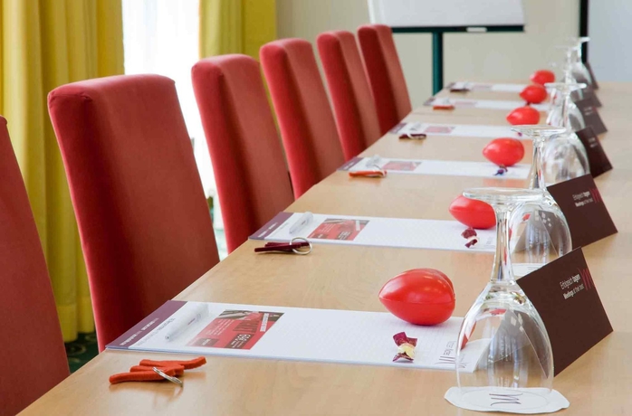 Imagen de los interiores del Hotel Mercure Dortmund City. Foto 8