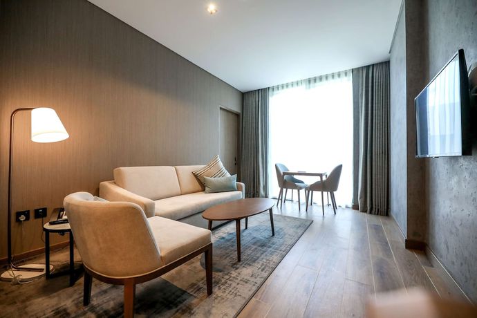 Imagen de la habitación del Hotel Mercure Dubai Gold District. Foto 8