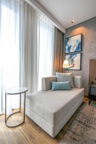 Imagen de la habitación del Hotel Mercure Dubai Gold District. Foto 9