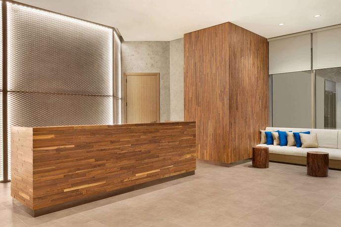Imagen de los interiores del Hotel Mercure Dubai Gold District. Foto 19