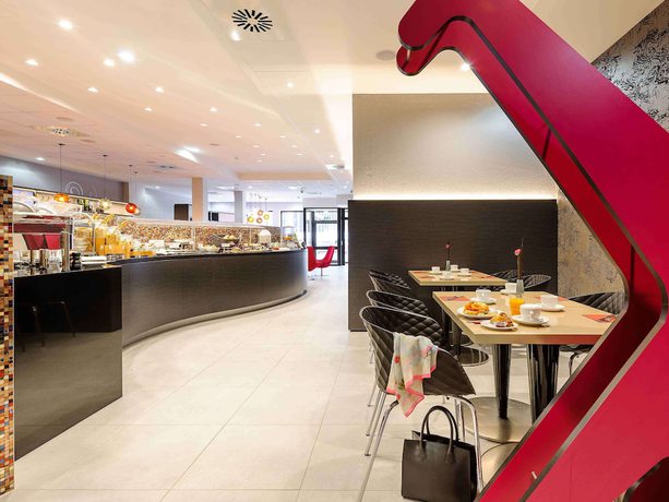 Imagen del bar/restaurante del Hotel Mercure Duesseldorf Zentrum. Foto 2