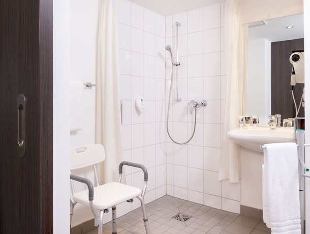 Imagen de la habitación del Hotel Mercure Düsseldorf Airport. Foto 2