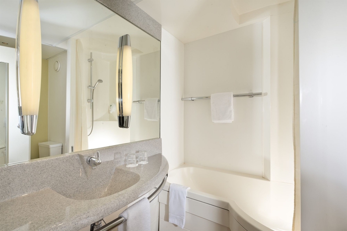 Imagen de la habitación del Hotel Mercure Düsseldorf Airport. Foto 4