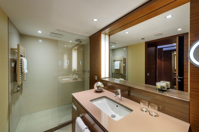 Imagen de la habitación del Hotel Mercure Düsseldorf City Center. Foto 18