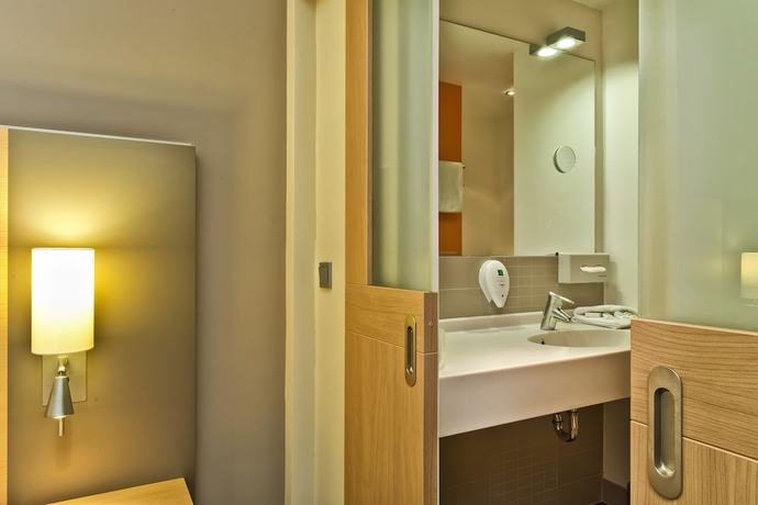 Imagen de la habitación del Hotel Mercure Düsseldorf Neuss. Foto 15