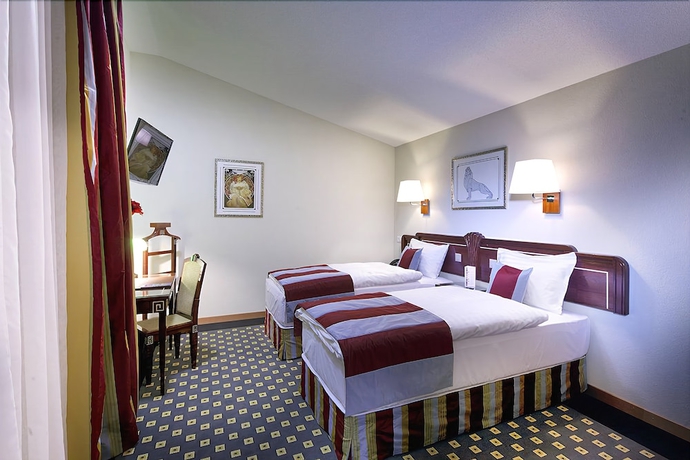 Imagen de la habitación del Hotel Mercure Fribourg Centre Remparts. Foto 8