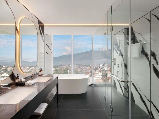 Imagen de la habitación del Hotel Mercure Garut City Center. Foto 16