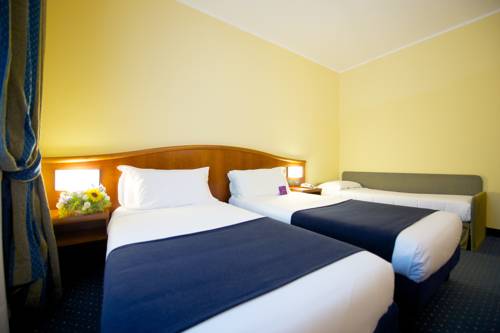 Imagen de la habitación del Hotel Mercure Genova San Biagio. Foto 16