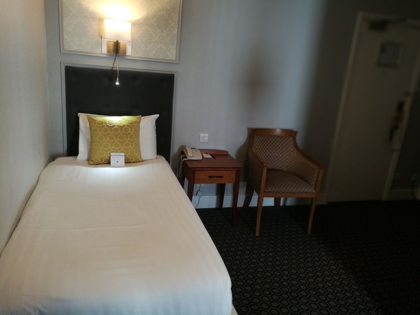 Imagen de la habitación del Hotel Mercure George Reading. Foto 10