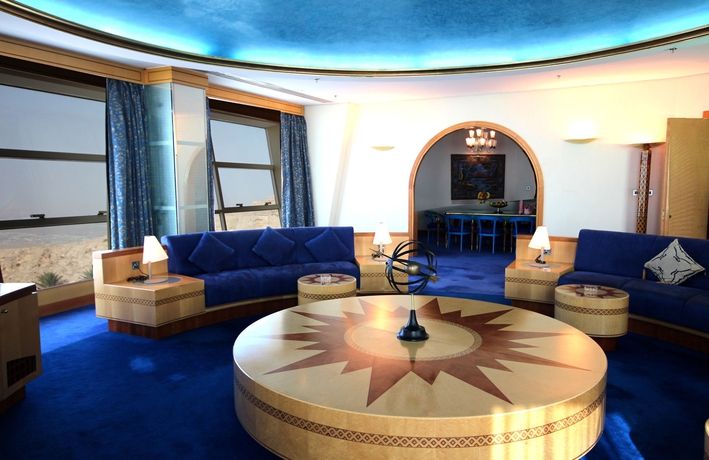 Imagen de los interiores del Hotel Mercure Grand Jebel Hafeet Al Ain. Foto 12