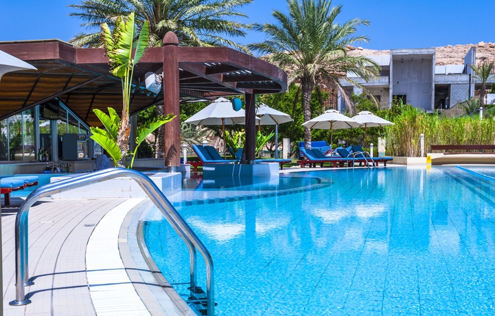 Imagen de la piscina del Hotel Mercure Grand Jebel Hafeet Al Ain. Foto 14