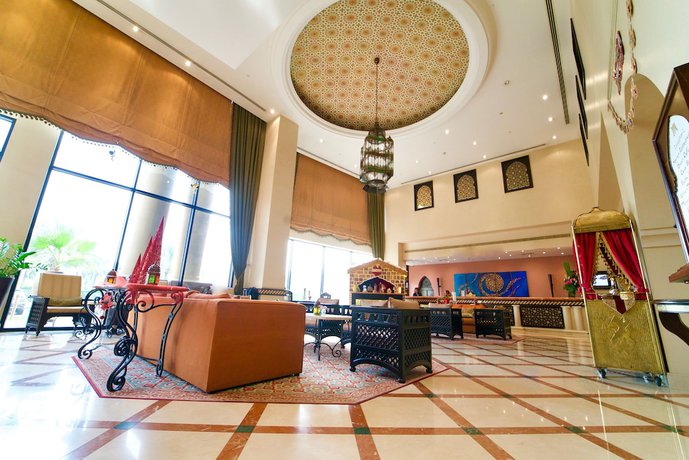 Imagen de los interiores del Hotel Mercure Grand Seef. Foto 18