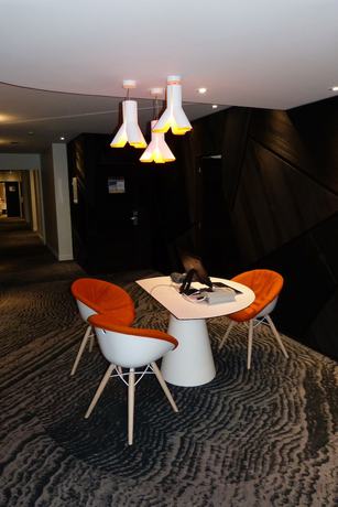 Imagen de los interiores del Hotel Mercure Grenoble Meylan. Foto 19