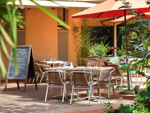 Imagen de los interiores del Hotel Mercure Grenoble Meylan. Foto 20