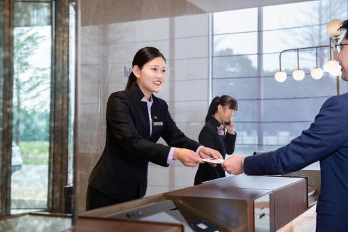 Imagen general del Hotel Mercure Guangzhou Baiyun International Airport. Foto 9