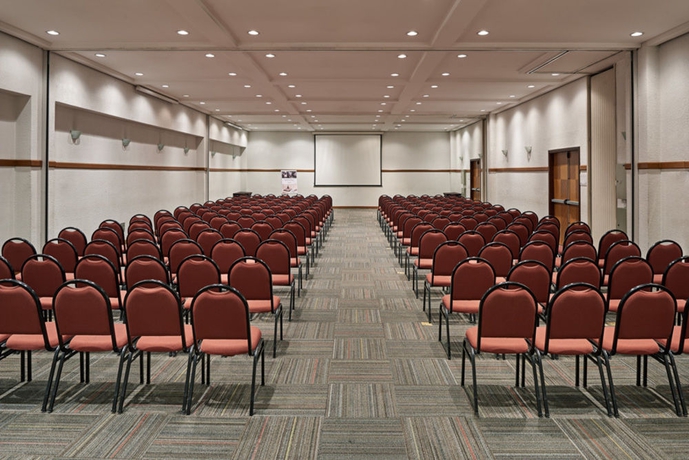 Imagen de los interiores del Hotel Mercure Guarulhos Aeroporto. Foto 10