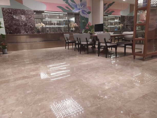 Imagen de los interiores del Hotel Mercure Hangzhou East Railway Station. Foto 17