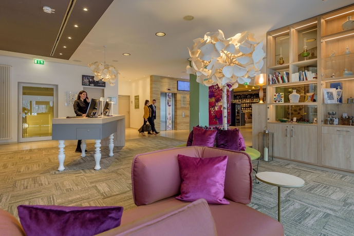 Imagen de los interiores del Hotel Mercure Hannover Mitte. Foto 18