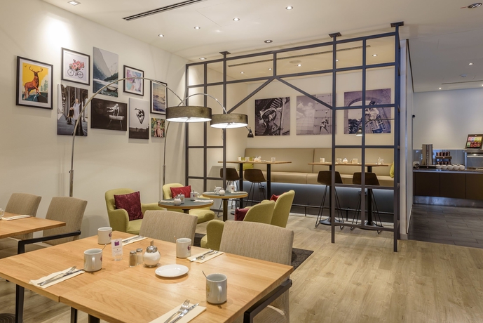 Imagen del bar/restaurante del Hotel Mercure Hannover Mitte. Foto 3