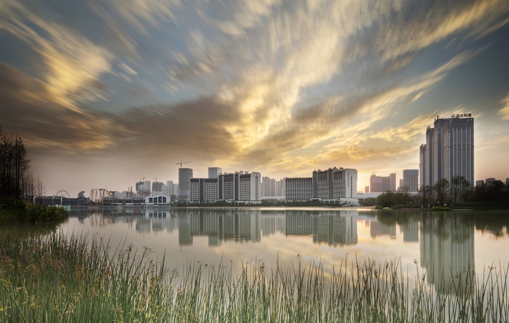 Imagen de los exteriores del Hotel Mercure Hefei Sunac. Foto 18