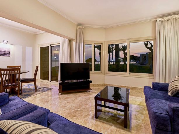 Imagen de la habitación del Hotel Mercure Ismailia Forsan Island, Ismailia. Foto 12