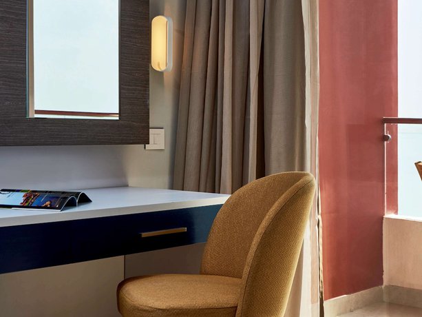 Imagen de la habitación del Hotel Mercure Ismailia Forsan Island, Ismailia. Foto 16
