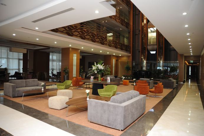 Imagen de los interiores del Hotel Mercure Istanbul Altunizade. Foto 17