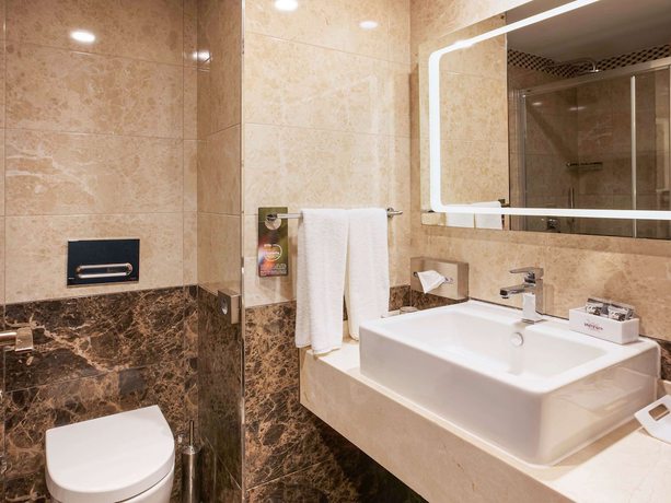 Imagen de la habitación del Hotel Mercure Istanbul Bakirkoy. Foto 18