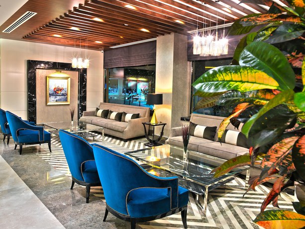 Imagen de los interiores del Hotel Mercure Istanbul Bomonti. Foto 18