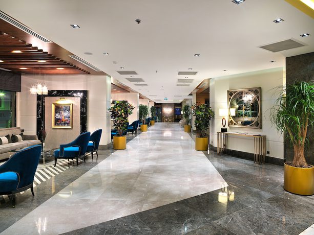 Imagen de los interiores del Hotel Mercure Istanbul Bomonti. Foto 19
