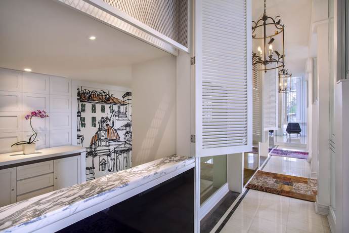 Imagen de la habitación del Hotel Mercure Jakarta Batavia. Foto 8