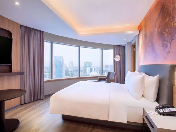 Imagen de la habitación del Hotel Mercure Jakarta Gatot Subroto. Foto 12