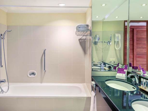 Imagen de la habitación del Hotel Mercure Jakarta Kota. Foto 9