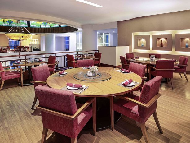 Imagen del bar/restaurante del Hotel Mercure Jakarta Kota. Foto 4