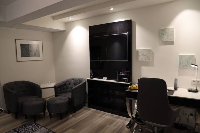 Imagen de la habitación del Hotel Mercure Kaiserhof Frankfurt City Center. Foto 13