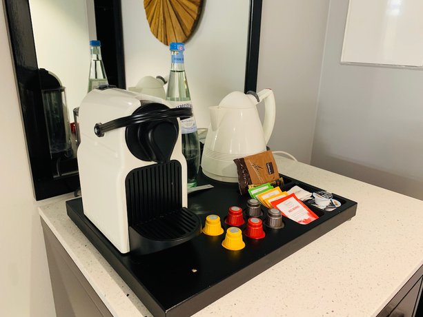 Imagen de la habitación del Hotel Mercure Kaiserhof Frankfurt City Center. Foto 14