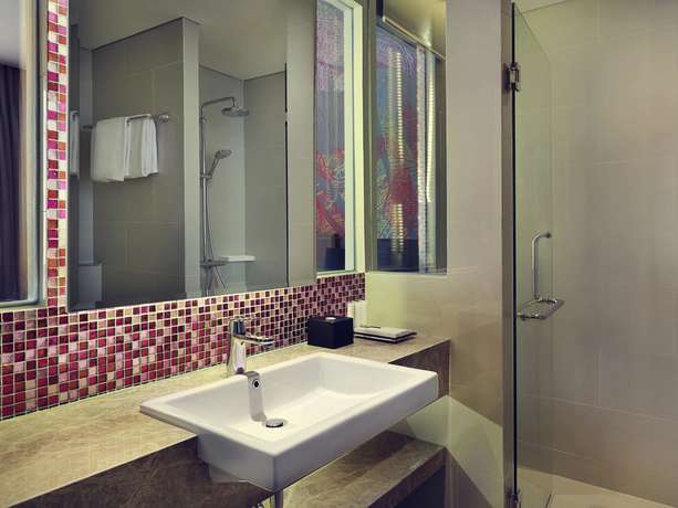 Imagen de la habitación del Hotel Mercure Karawang. Foto 3
