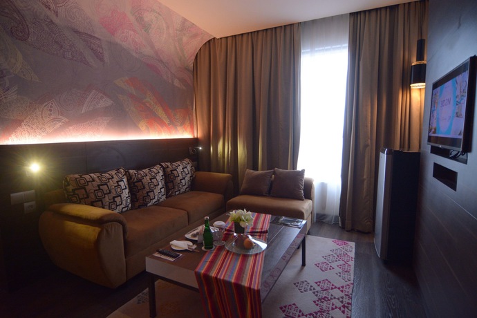 Imagen de la habitación del Hotel Mercure Karawang. Foto 18