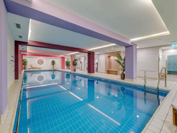 Imagen de la piscina del Hotel Mercure K&ouml;ln Belfortstra&szlig;e. Foto 16