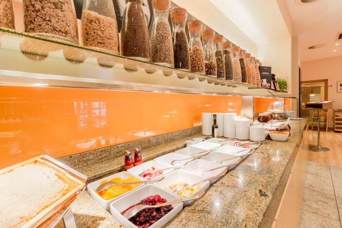 Imagen del bar/restaurante del Hotel Mercure K&ouml;ln City Friesenstra&szlig;e. Foto 7