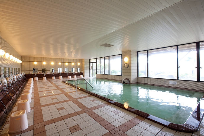 Imagen de la piscina del Hotel Mercure Kyoto Miyazu Resort and Spa. Foto 12