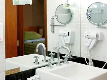 Imagen de la habitación del Hotel Mercure Leblon. Foto 4