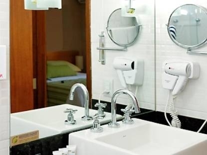 Imagen de la habitación del Hotel Mercure Leblon. Foto 8