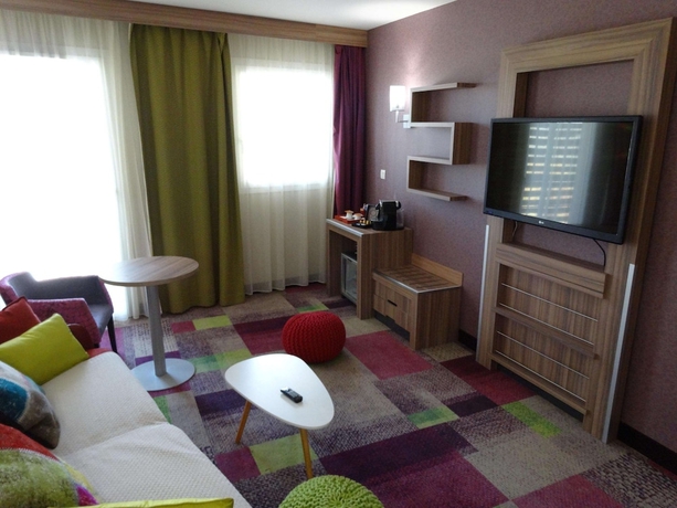 Imagen de la habitación del Hotel Mercure Libourne Saint-emilion. Foto 9