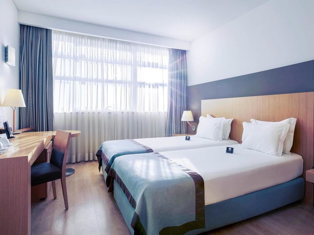Imagen de la habitación del Hotel Mercure Lisboa Almada. Foto 13