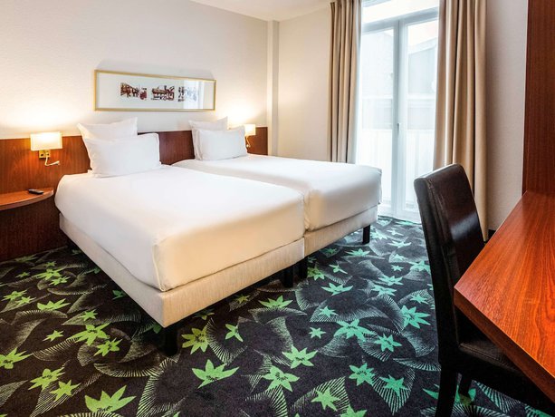 Imagen de la habitación del Hotel Mercure Lourdes Imperial. Foto 5