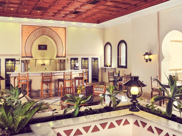 Imagen del bar/restaurante del Hotel Mercure Luxor Karnak. Foto 7